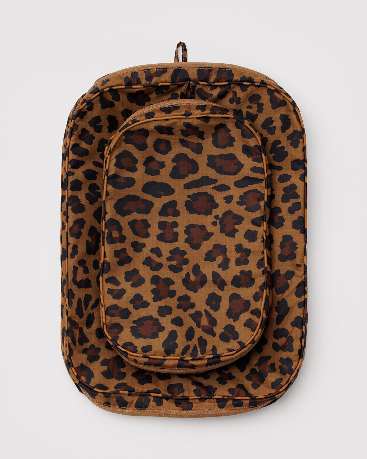 imageBAGGU Packing Cube Set Mickey amp MinnieLeopard