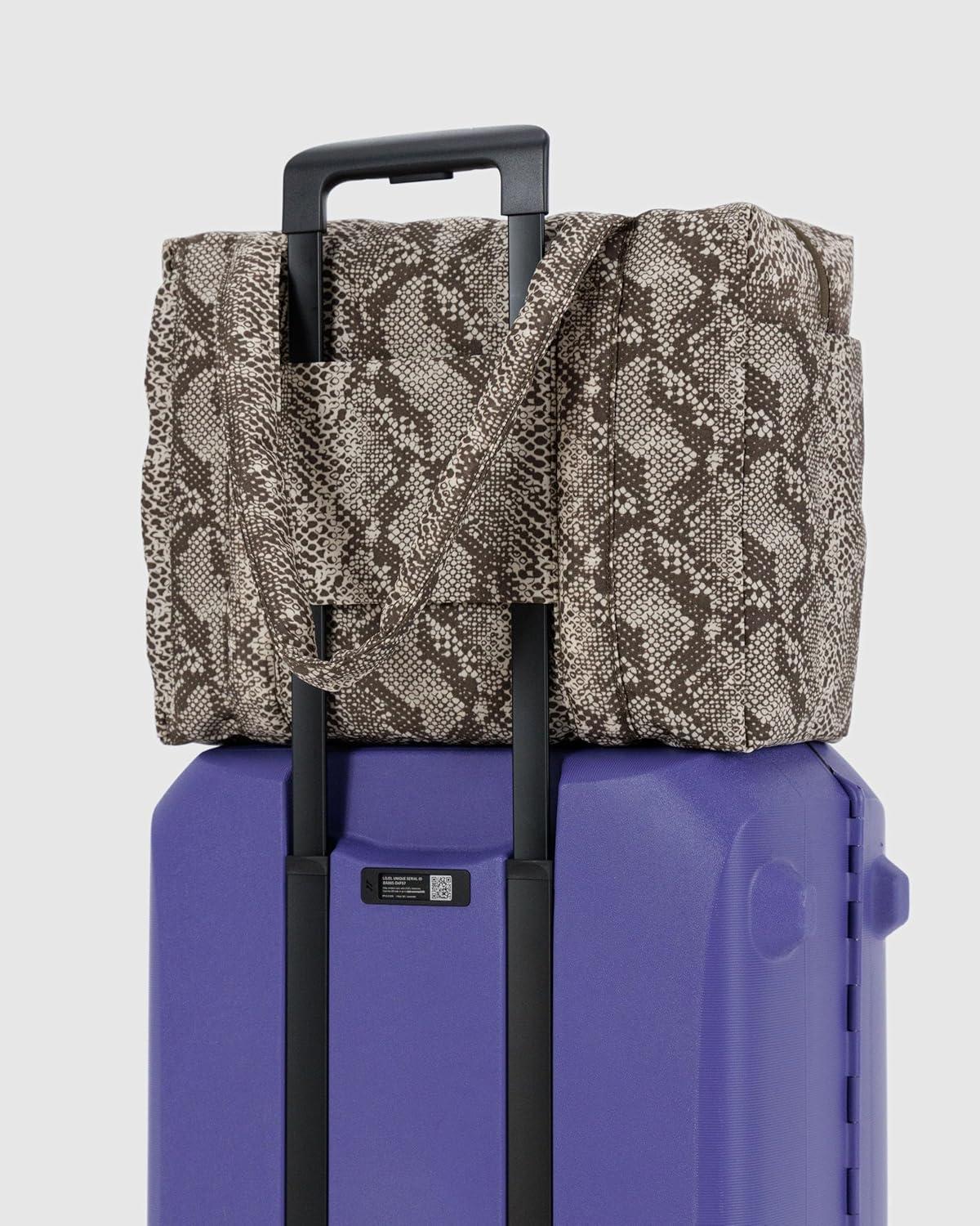 imageBAGGU Small Cloud CarryonSnakeskin
